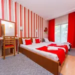 Pine 2* Skopje
