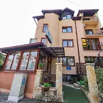Hotel Pine