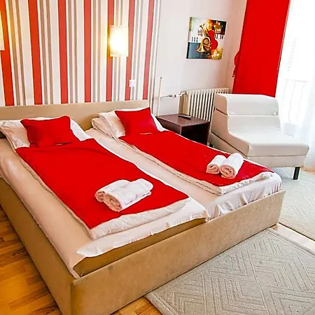 Hotel Pine Skopje