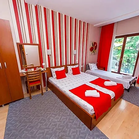 Hotel Pine