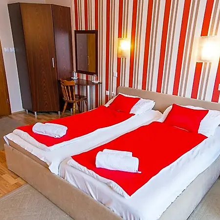 Hotel Pine Skopje