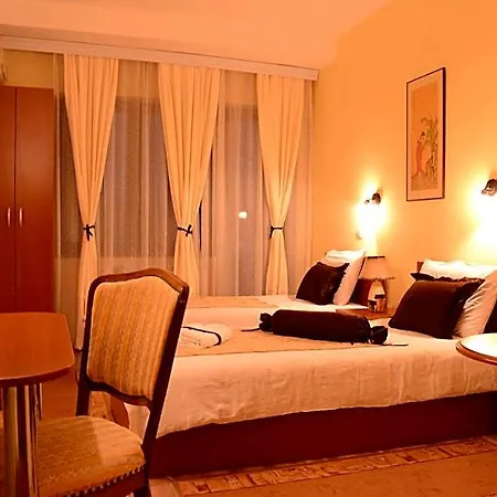 Pine Hotel Skopje