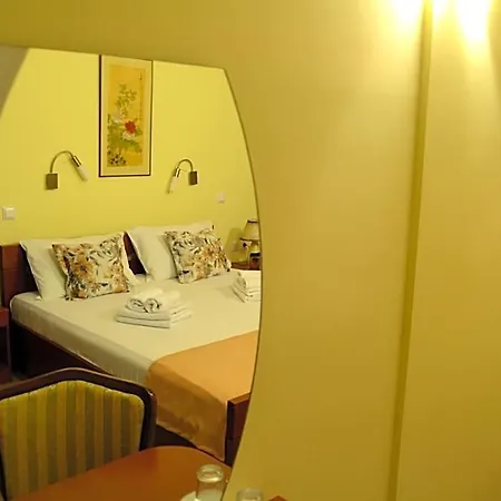 Pine Hotel