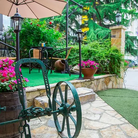 Hotel Pine Skopje