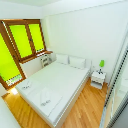 Hotel Pine Escópia