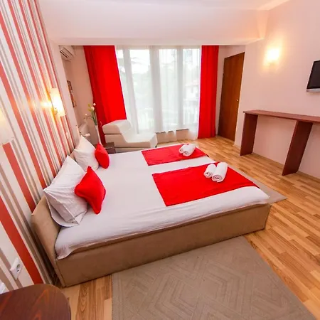 Hotel Pine